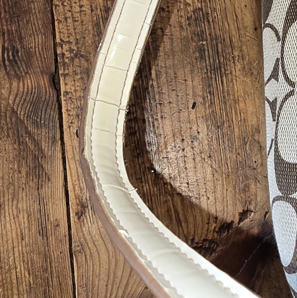 Coach Brown and Cream Signature Tote Bag - Picture 9 of 10